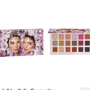 KYLIE COSMETICS KENDALL COLLECTION PRESSED  POWDER PALETTE